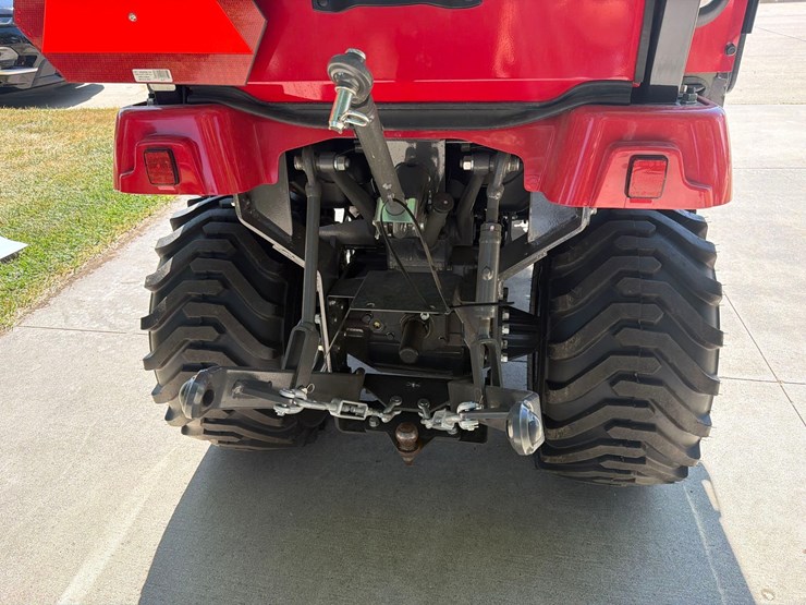 2021-massey-ferguson-4-image-8