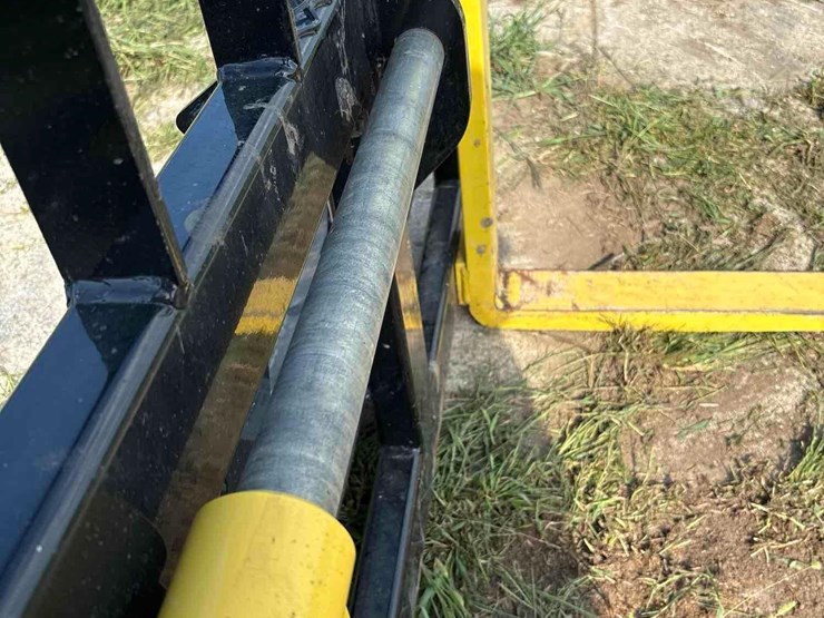 mds-skidloader-pallet-forks-image-9