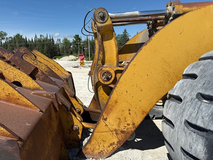 caterpillar-988-image-50