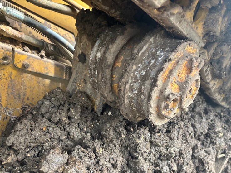 caterpillar-d4h-image-74