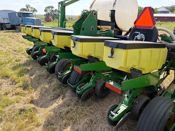 john-deere-1760-image-19