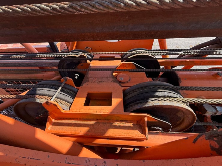 #2470-•-2002-tor-truck-dr-4280-crane-truck-image-150