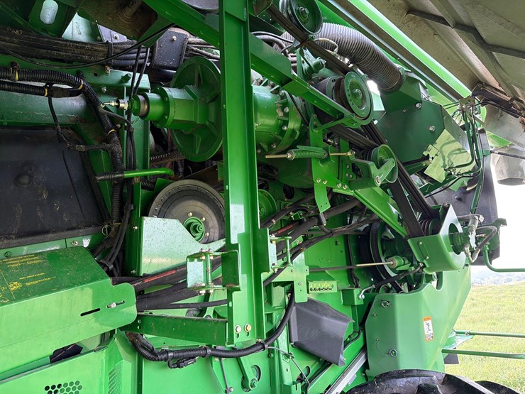 2013-john-deere-s660-image-48