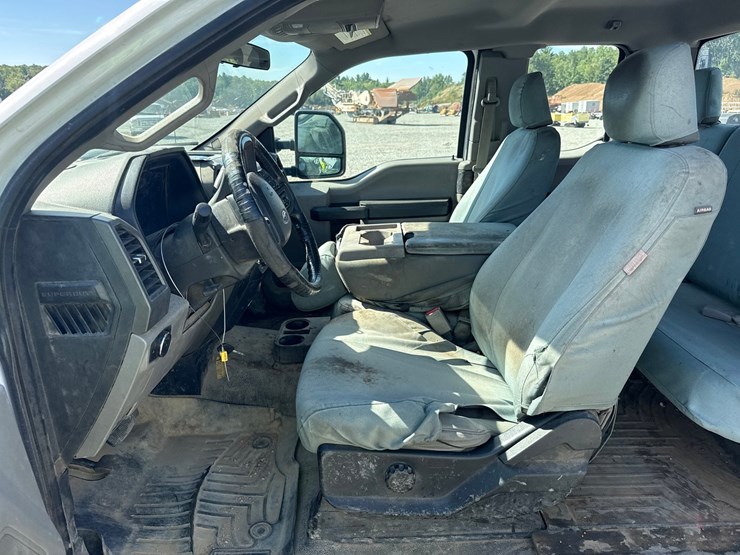 2017-ford-f250-image-48