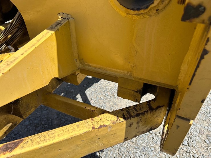 komatsu-gd650a-image-18