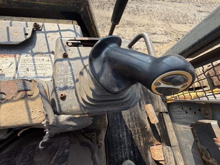 2004-komatsu-d39ex-21-image-38