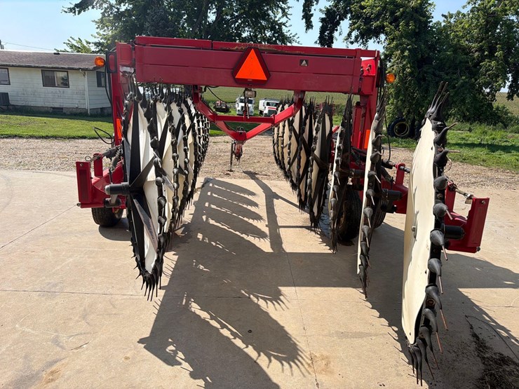 agco-5130-17-wheel-pull-type-rake—1-owner-image-4