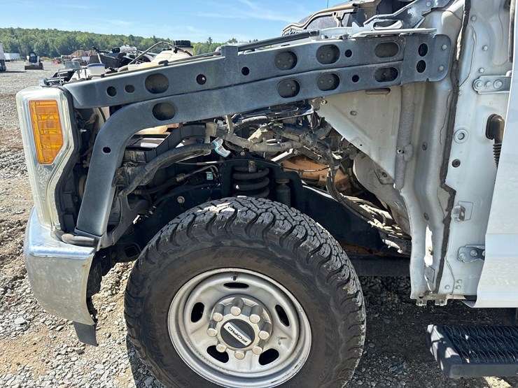 2017-ford-f250-image-18