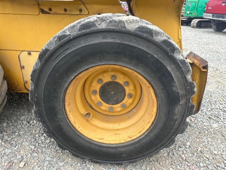 john-deere-250-image-53