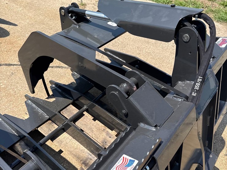 new-stout-76-inch-skidloader-utility-grapple-bucket-image-7