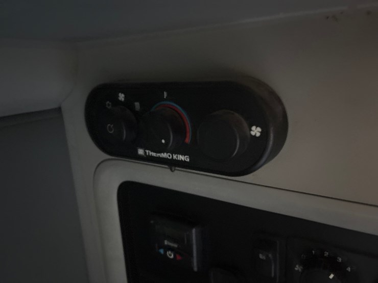 2014-kenworth-t680-image-58