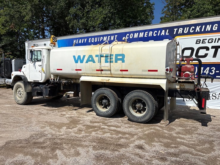 mack-dm685s-image-3