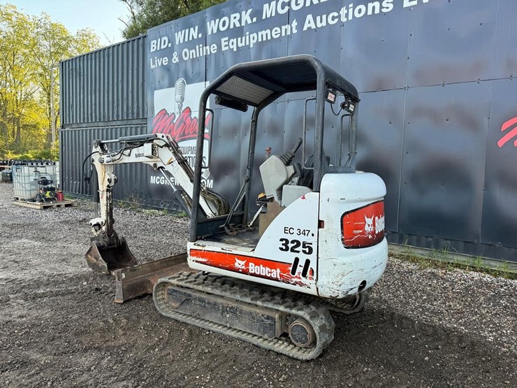 2004-bobcat-325g-image-2