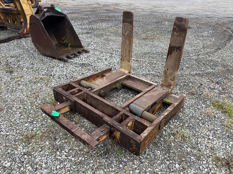 #4003-•-approx-40"-loader-forks-image-3
