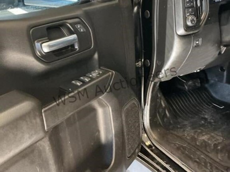 2019-chevrolet-silverado-1500-image-23