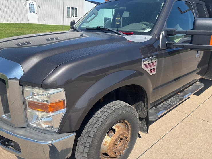 2009-ford-f350-image-8