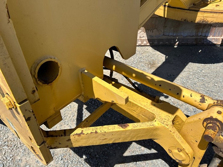 komatsu-gd650a-image-23
