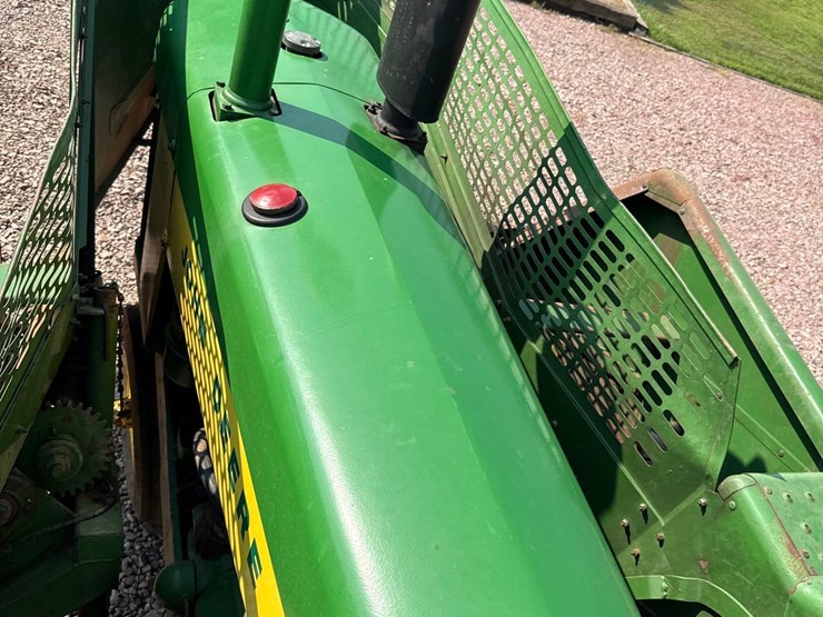 john-deere-630-image-47