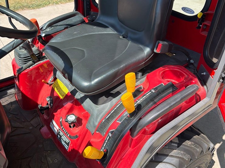 2021-massey-ferguson-4-image-32