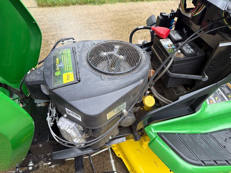 2021-john-deere-x390-image-8