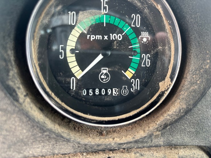 1983-massey-ferguson-4900-image-57