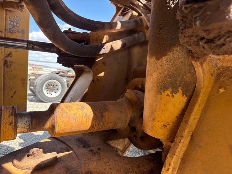 caterpillar-980g-image-71