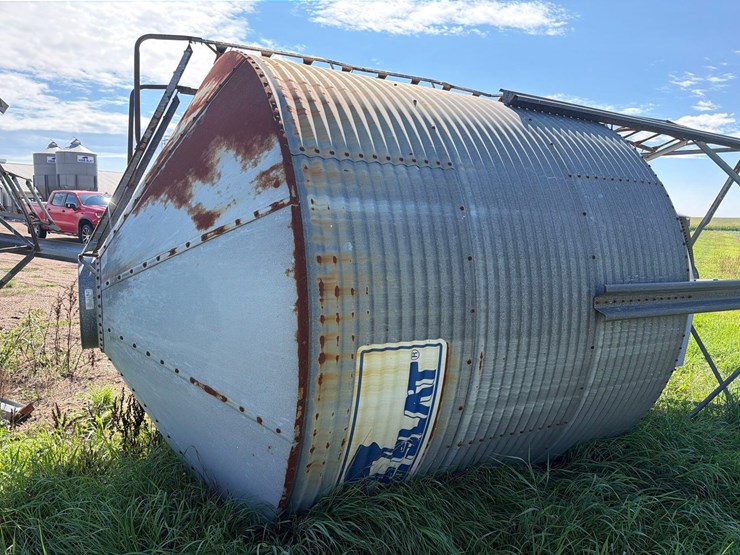 hog-slat-15-ton-bulk-bin-image-10