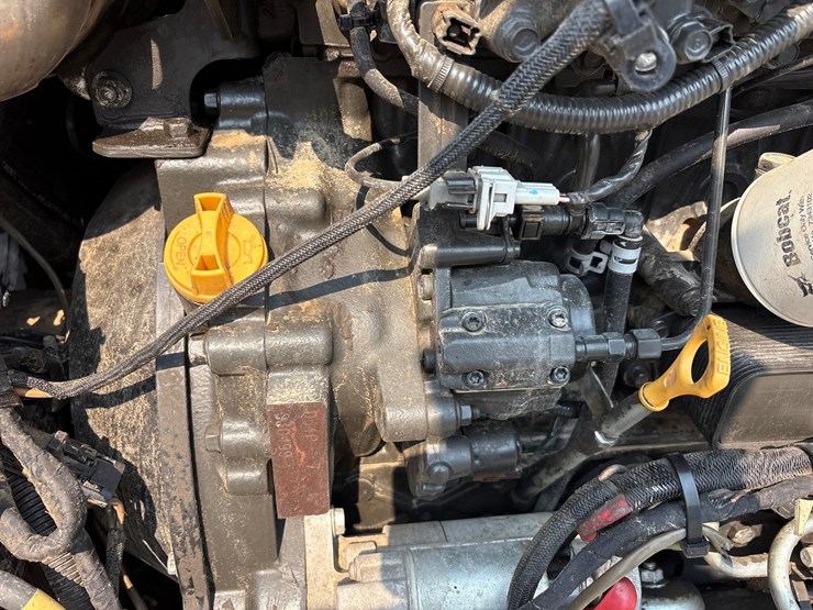 2018-bobcat-t870-image-52