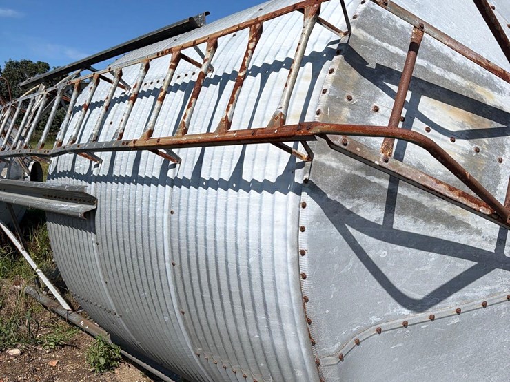 hog-slat-15-ton-bulk-bin-image-6