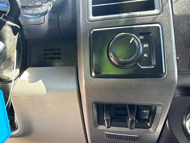 2019-ford-f350-image-34