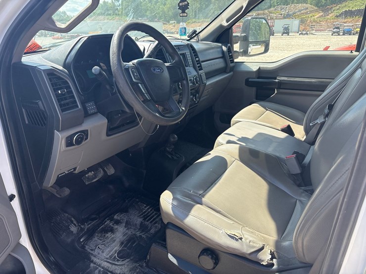 2017-ford-f350-image-34
