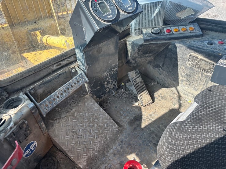 2015-bomag-bc572-1172-image-35