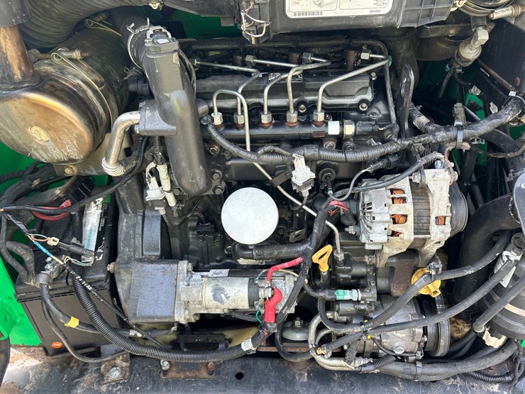 2017-bobcat-t550-image-33
