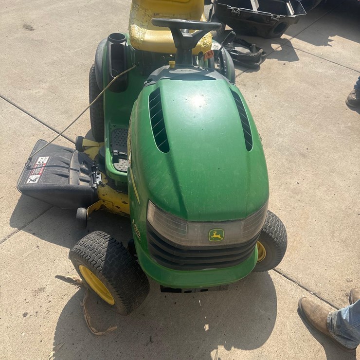 JOHN DEERE L130