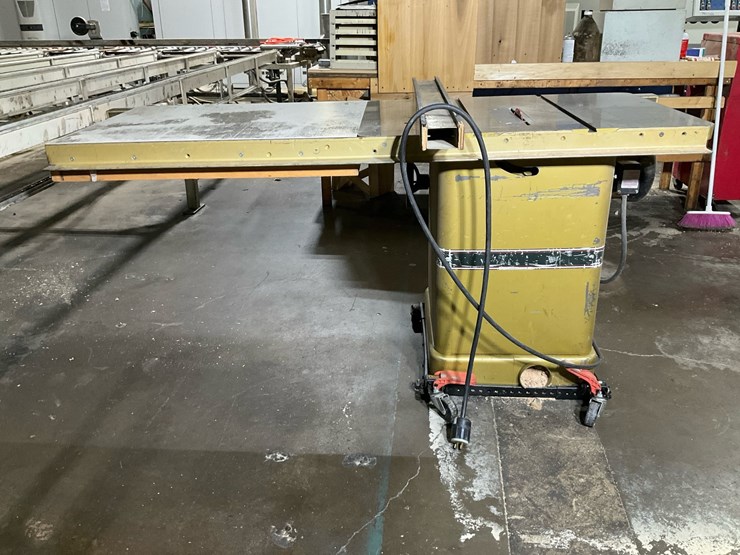 #216-•-powermatic-model-66-cabinet-table-saw-image-5