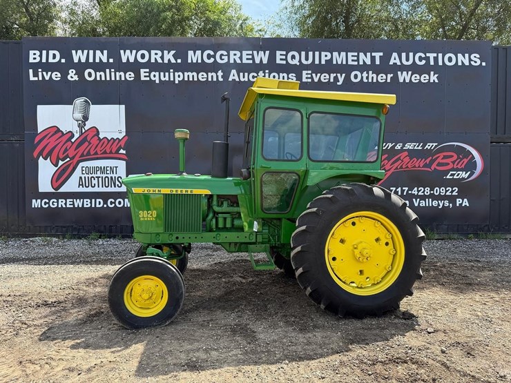 john-deere-3020-image-1