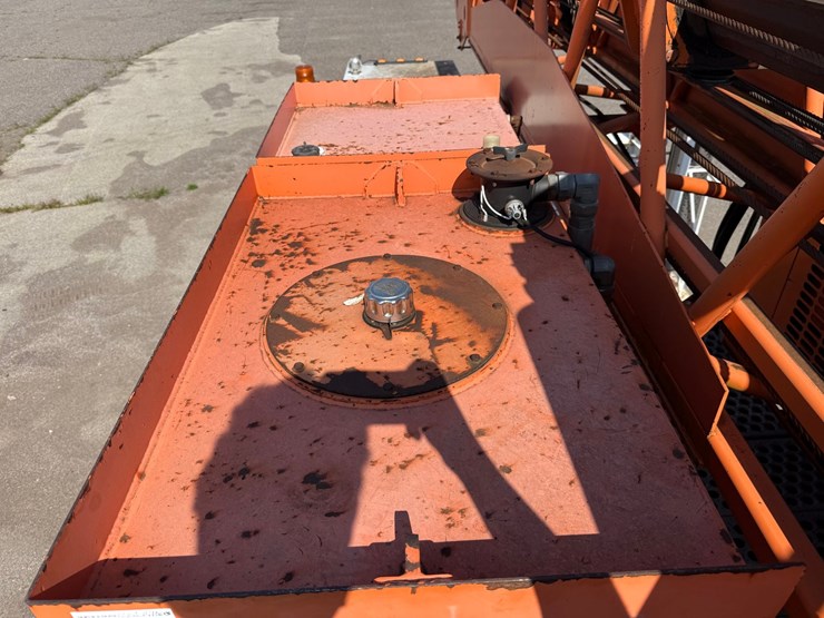 #2470-•-2002-tor-truck-dr-4280-crane-truck-image-152