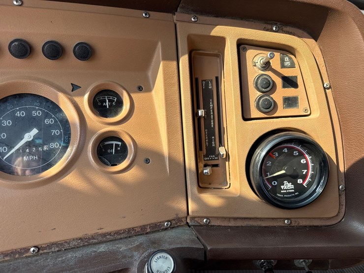 1979-ford-f700-image-84