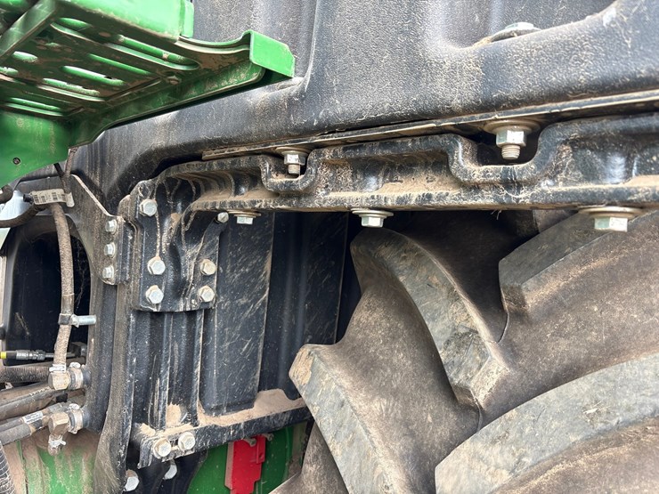 2022-john-deere-640-image-37