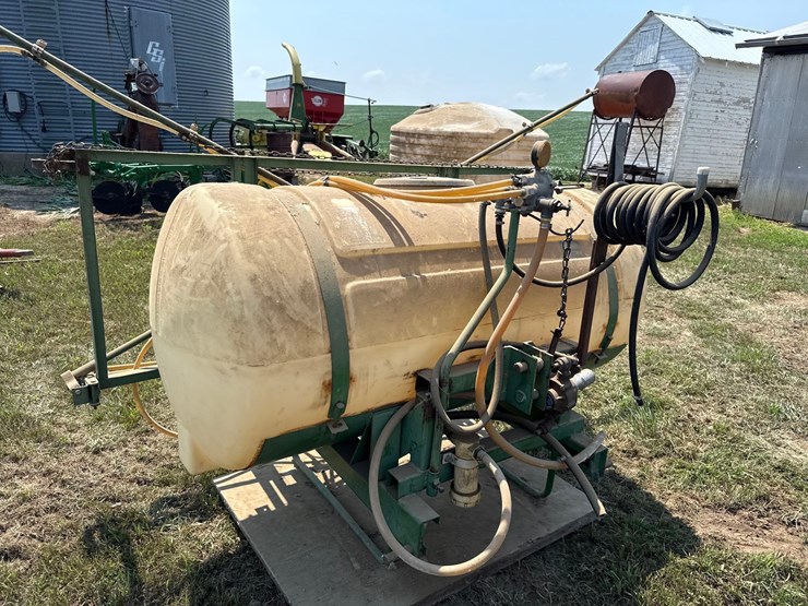 3pt-200-gallon-sprayer-image-4
