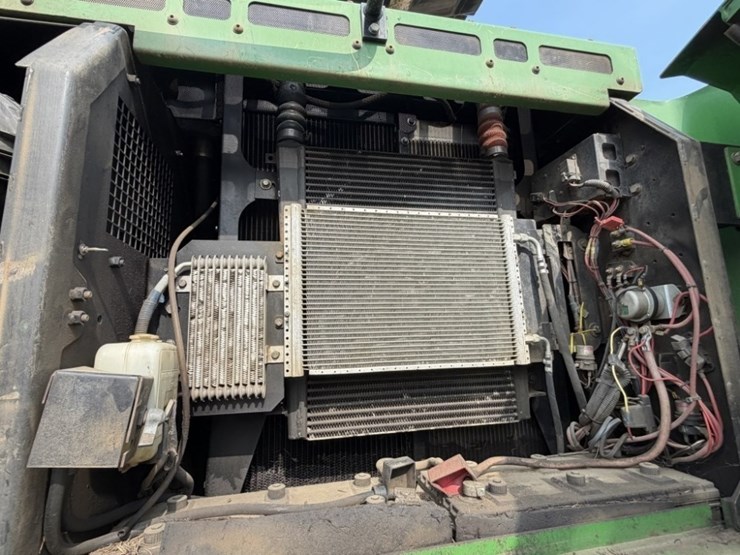 2011-deere-2454d-image-51
