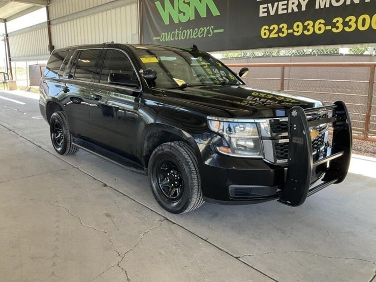 2019-chevrolet-tahoe-image-2