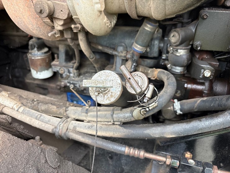 #61388-•-2004-international-5600i-quad-axle-dump-truck-image-35
