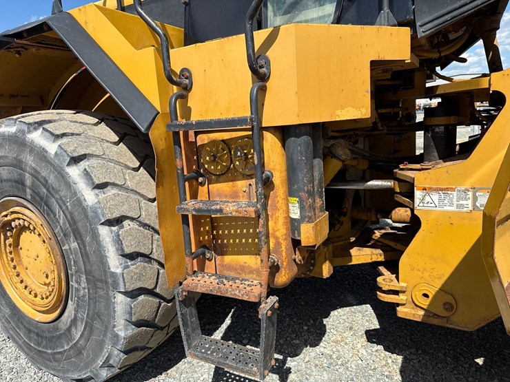 caterpillar-980g-image-62