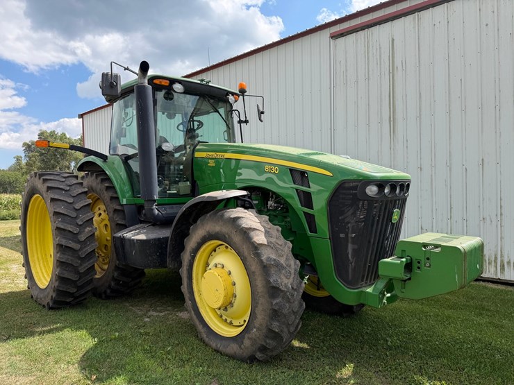 john-deere-8130-image-1