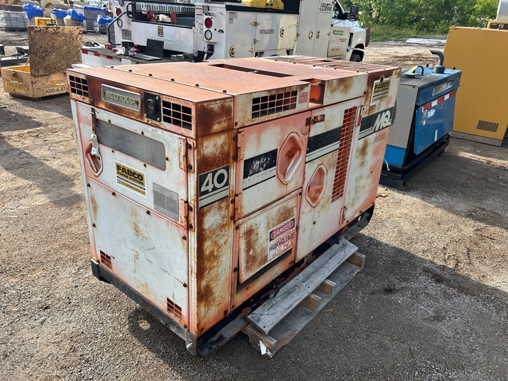 #2794-•-multiquip-whisperwatt-dh-40a-1-diesel-generator-image-3