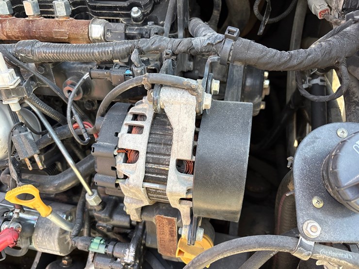 2016-bobcat-t630-image-40