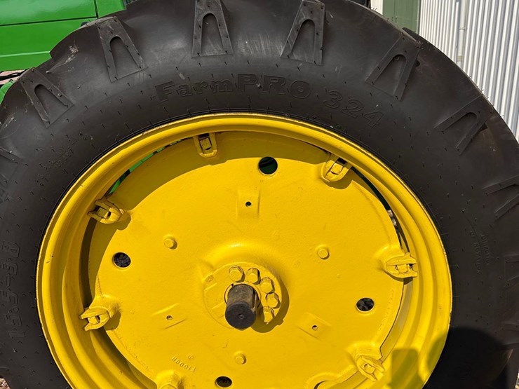 john-deere-70-image-23