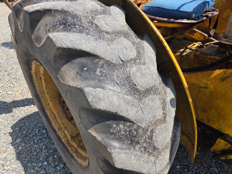 #61410-•-case-w-3-loader-backhoe-image-66