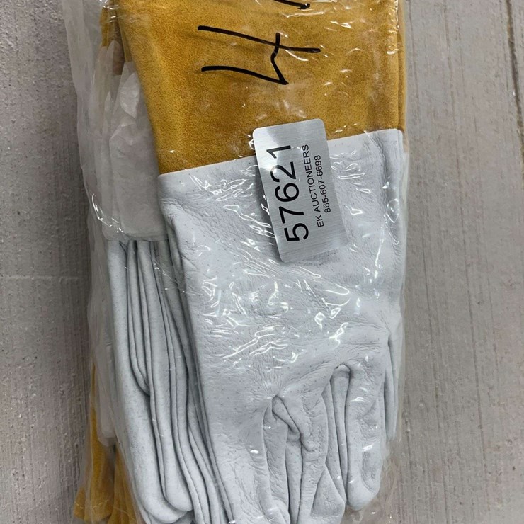 QTY (1) 12 PER PACK UNUSED LEATHER INDUSTRIAL WORK GLOVES